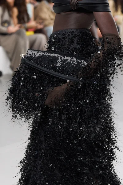 Look 14